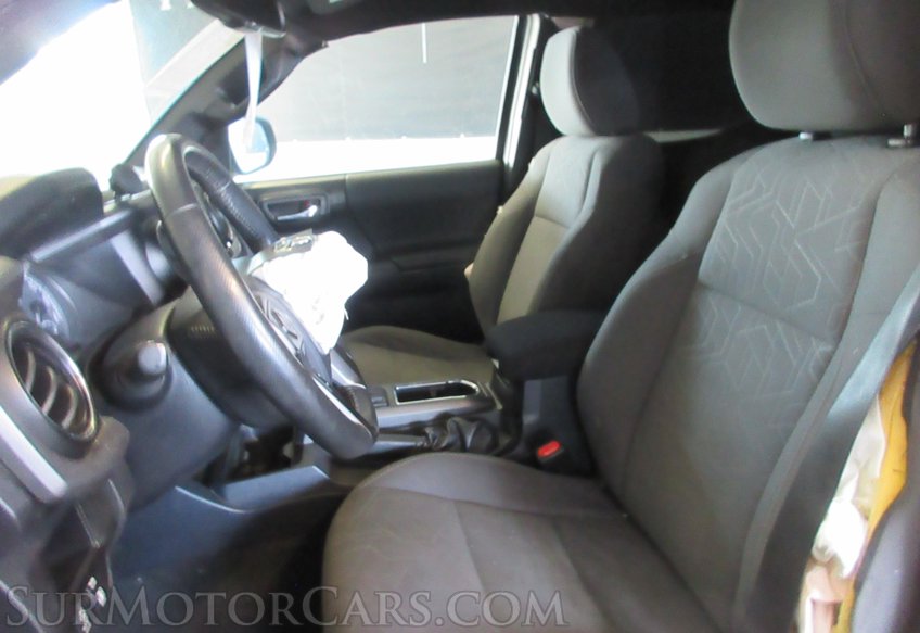 2017 Toyota Tacoma - Image 30