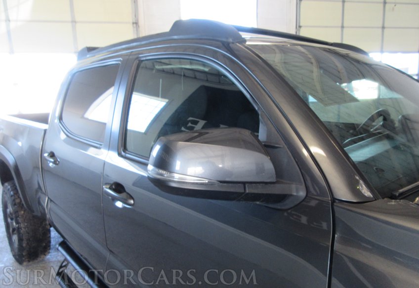 2017 Toyota Tacoma - Image 19