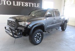 2017 Toyota Tacoma - Image 4