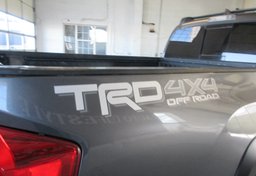 2017 Toyota Tacoma - Image 20