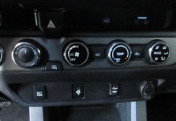 2017 Toyota Tacoma - Image 38