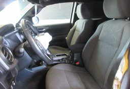 2017 Toyota Tacoma - Image 30