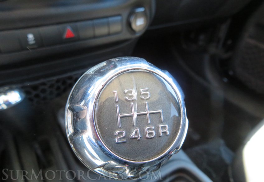 2013 Jeep Wrangler - Image 38