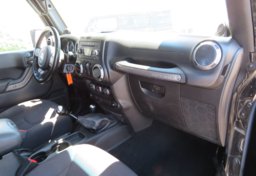 2013 Jeep Wrangler - Image 23