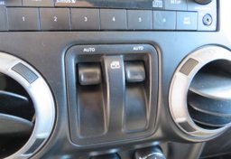 2013 Jeep Wrangler - Image 36