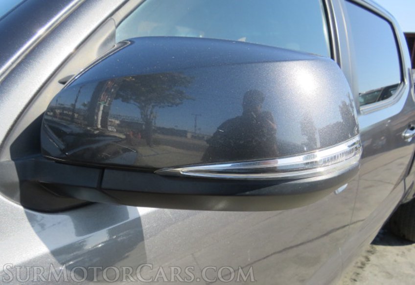 2019 Toyota Tacoma 4WD - Image 22