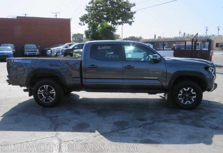 2019 Toyota Tacoma 4WD - Image 6