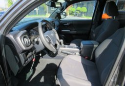 2019 Toyota Tacoma 4WD - Image 26