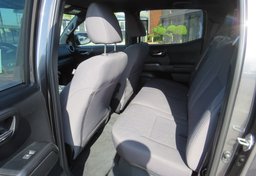 2019 Toyota Tacoma 4WD - Image 32