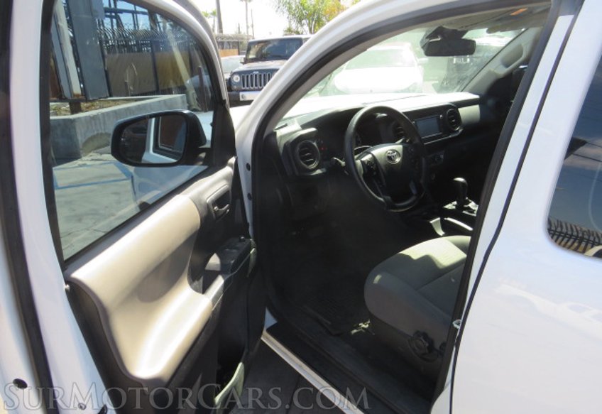 2018 Toyota Tacoma - Image 19