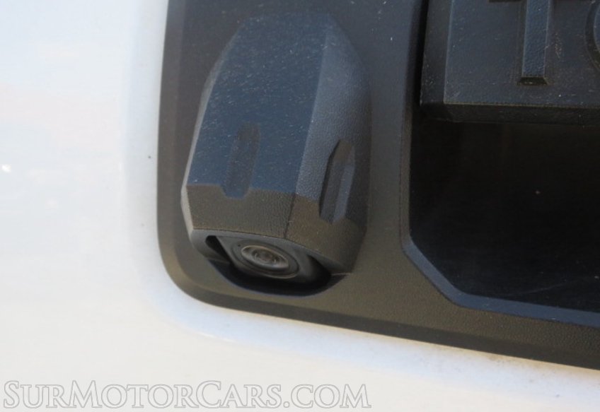 2018 Toyota Tacoma - Image 17