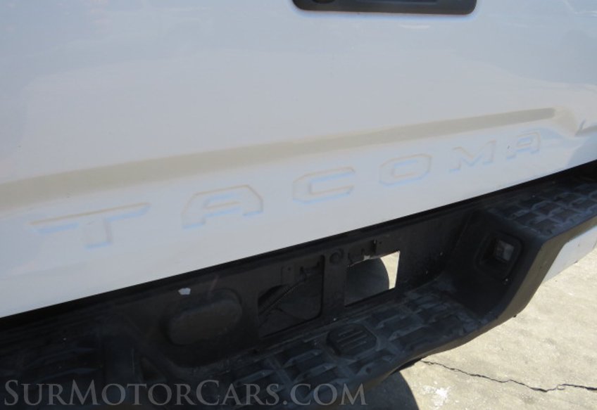 2018 Toyota Tacoma - Image 16