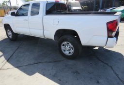 2018 Toyota Tacoma - Image 7