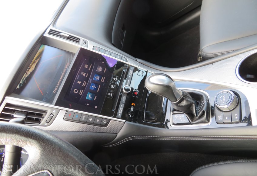 2016 Infiniti Q50 - Image 32