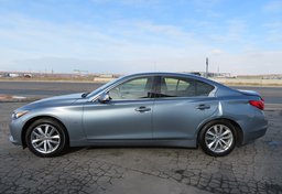 2016 Infiniti Q50 - Image 10