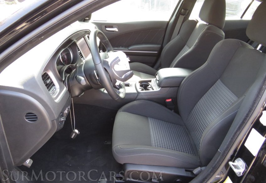 2021 Dodge Charger - Image 25