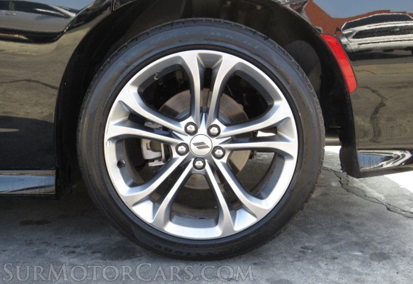 2021 Dodge Charger - Image 16