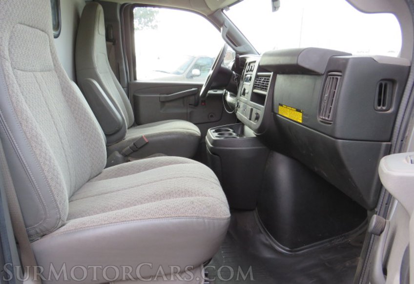 2018 Chevrolet Express Cargo Van - Image 20