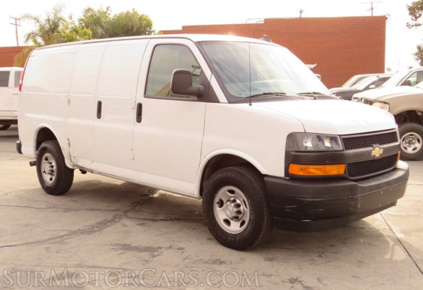 2018 Chevrolet Express Cargo Van - Image 4