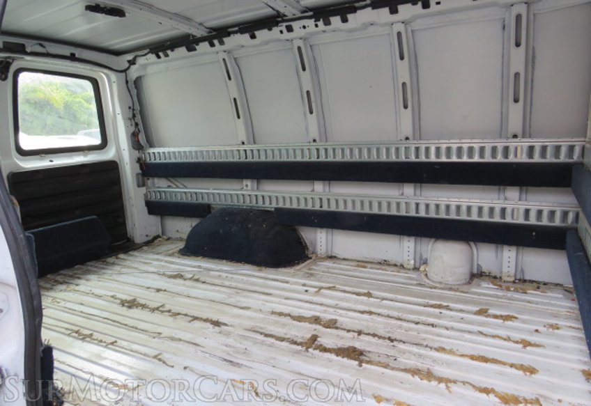 2018 Chevrolet Express Cargo Van - Image 25