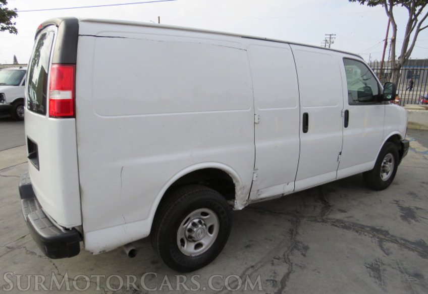 2018 Chevrolet Express Cargo Van - Image 9