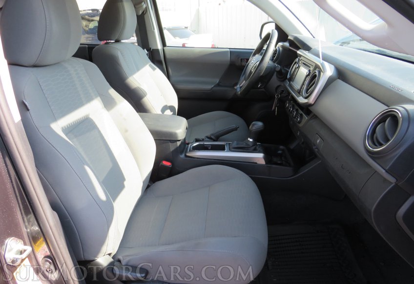 2017 Toyota Tacoma - Image 29