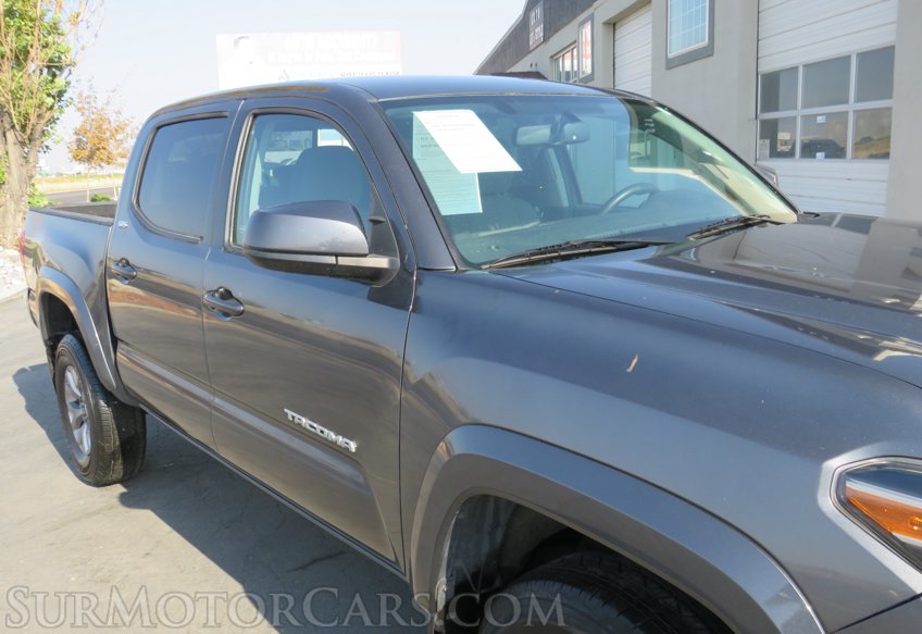2017 Toyota Tacoma - Image 13