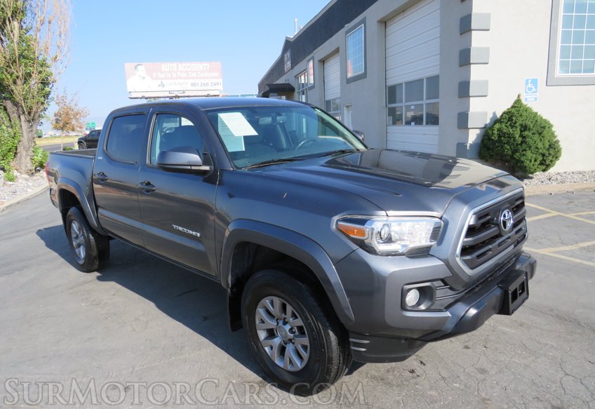 2017 Toyota Tacoma - Image 4