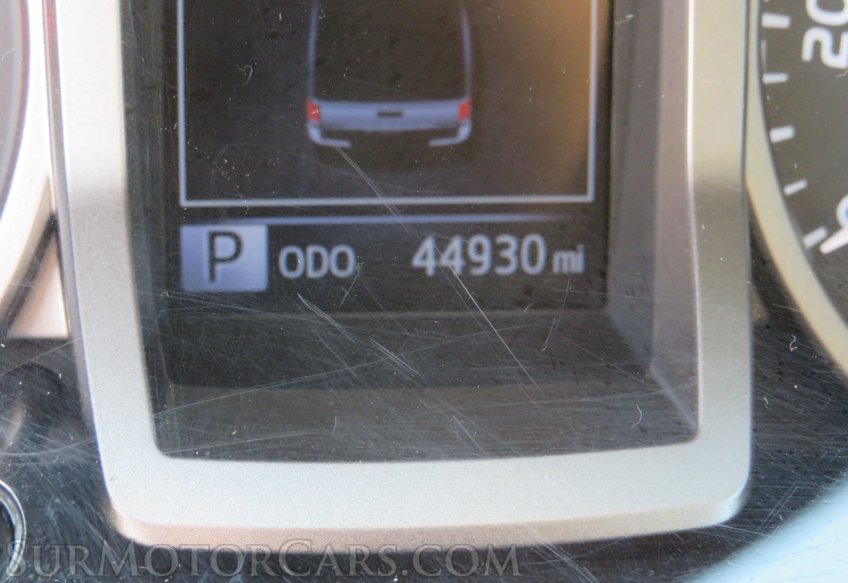 2017 Toyota Tacoma - Image 35