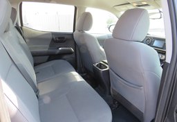 2017 Toyota Tacoma - Image 27