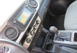 2017 Toyota Tacoma - Image 34