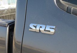 2017 Toyota Tacoma - Image 21