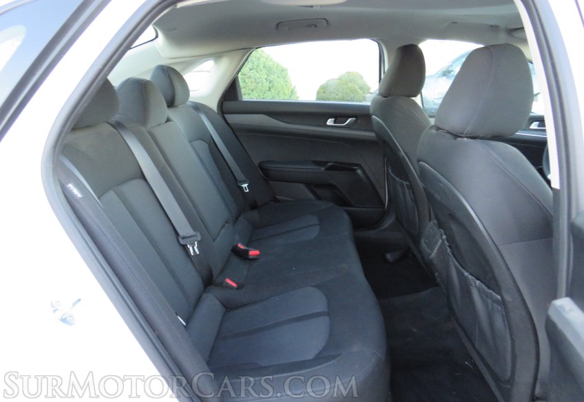 2022 Kia K5 - Image 28