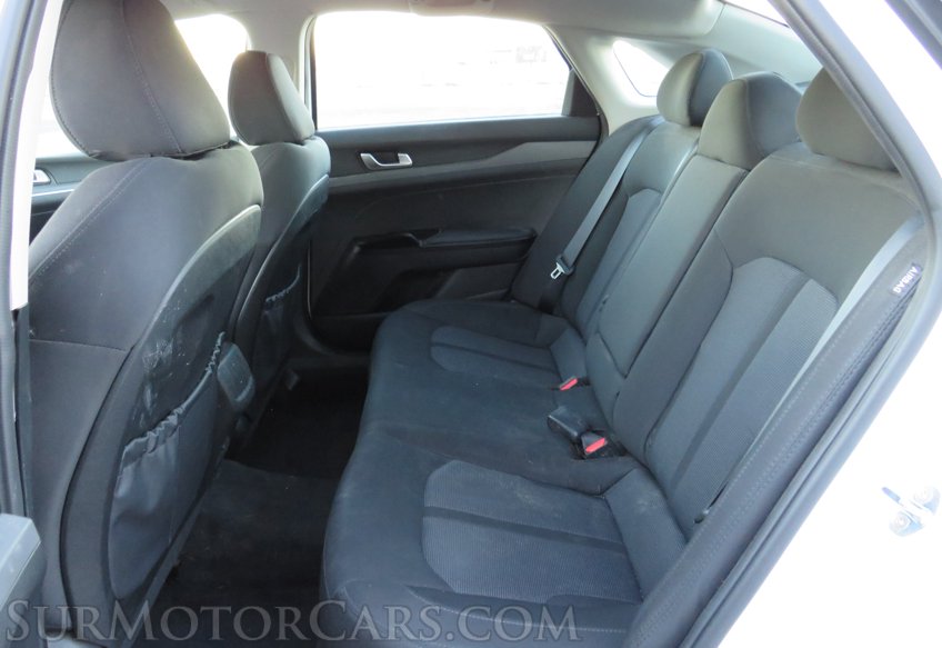 2022 Kia K5 - Image 29