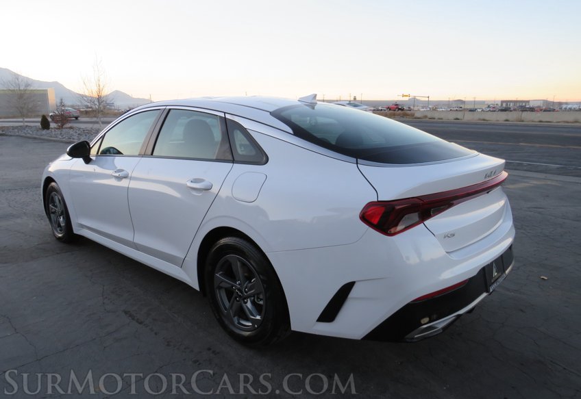 2022 Kia K5 - Image 6