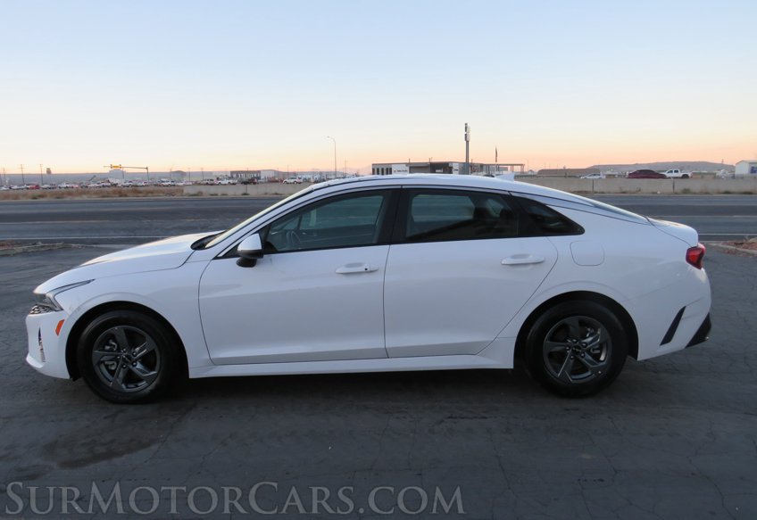 2022 Kia K5 - Image 12