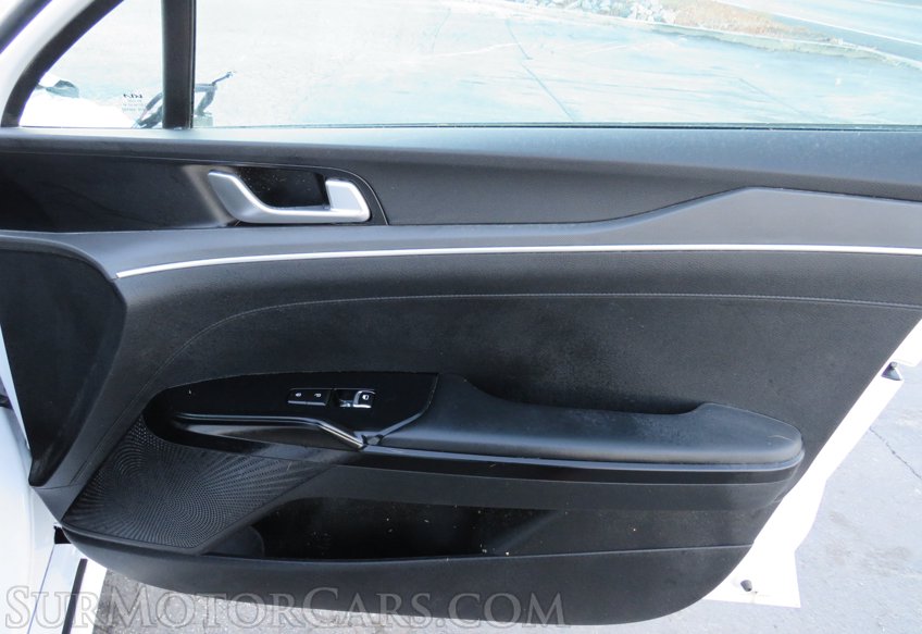 2022 Kia K5 - Image 45