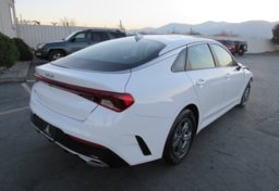 2022 Kia K5 - Image 5