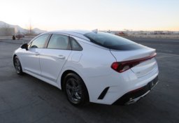 2022 Kia K5 - Image 6