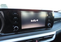 2022 Kia K5 - Image 36