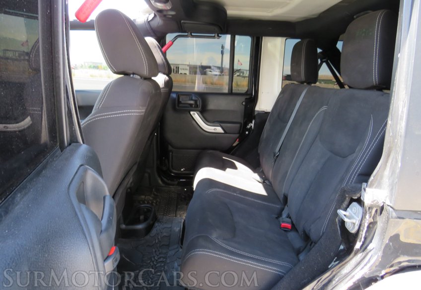 2015 Jeep Wrangler Unlimited - Image 24