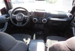 2015 Jeep Wrangler Unlimited - Image 20