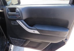 2015 Jeep Wrangler Unlimited - Image 42