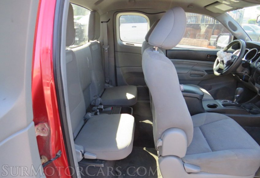 2014 Toyota Tacoma - Image 26