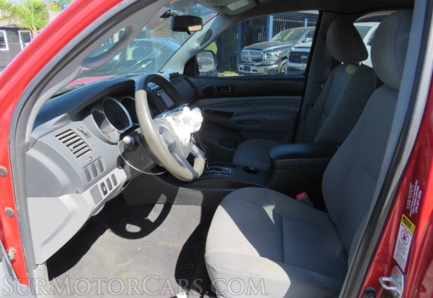 2014 Toyota Tacoma - Image 21