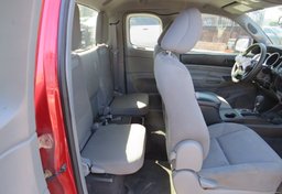 2014 Toyota Tacoma - Image 26