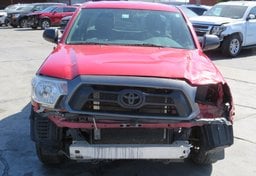 2014 Toyota Tacoma - Image 14