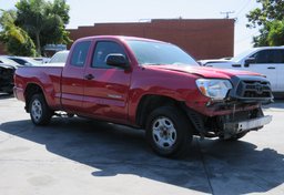 2014 Toyota Tacoma - Image 3