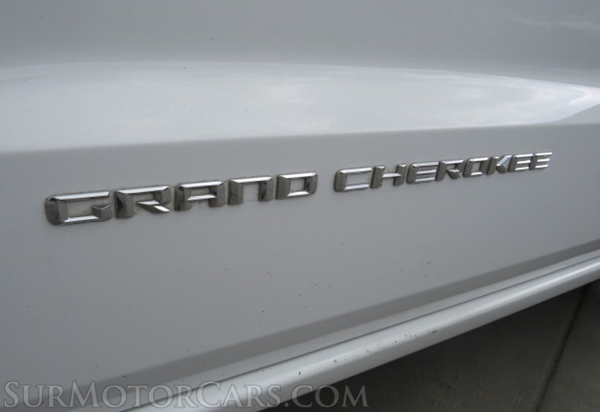 2015 Jeep Grand Cherokee - Image 19