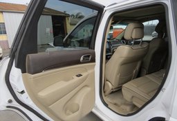 2015 Jeep Grand Cherokee - Image 22